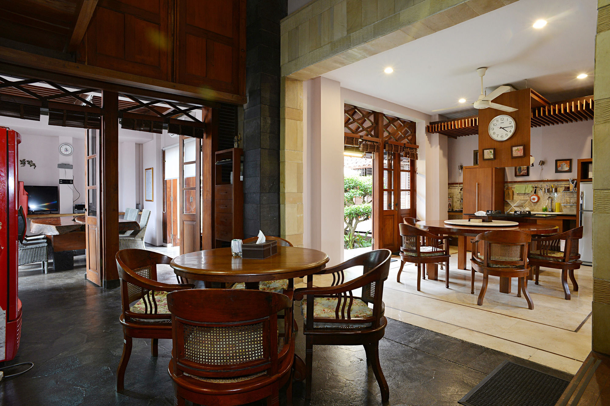 Hotel Zen Premium Tegal Panggung Danurejan Yogyakarta Exterior foto